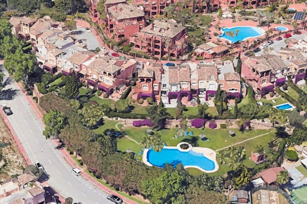 Holiday home Oleholidays Adosado Alzambra Vasari Puerto Banus
